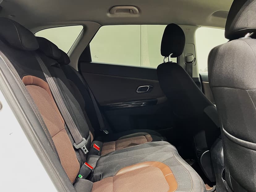 kia-ceed-2014-1150-23