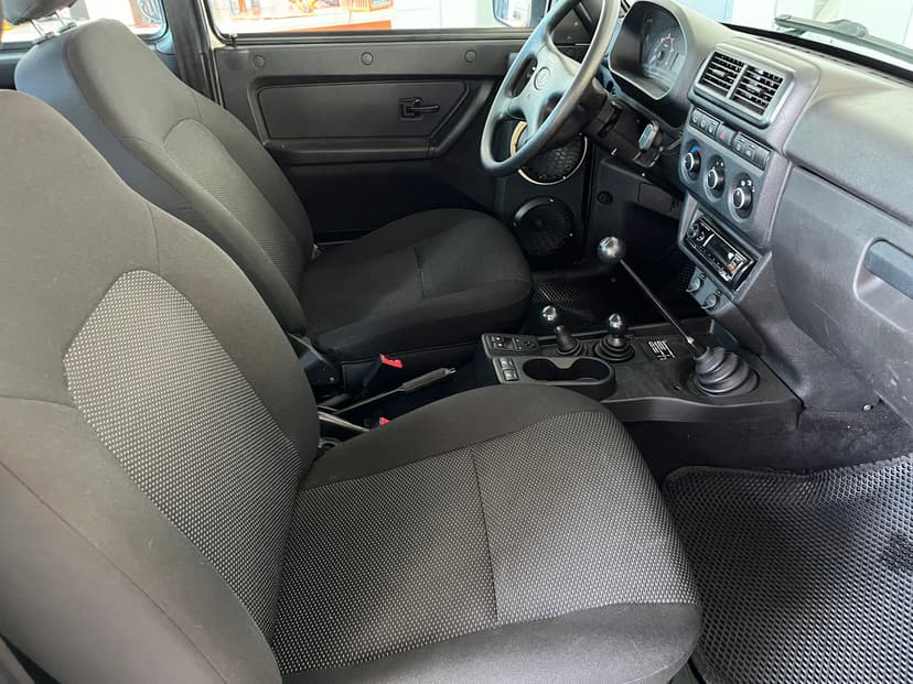 ваз (lada)-niva legend-2023-400-19