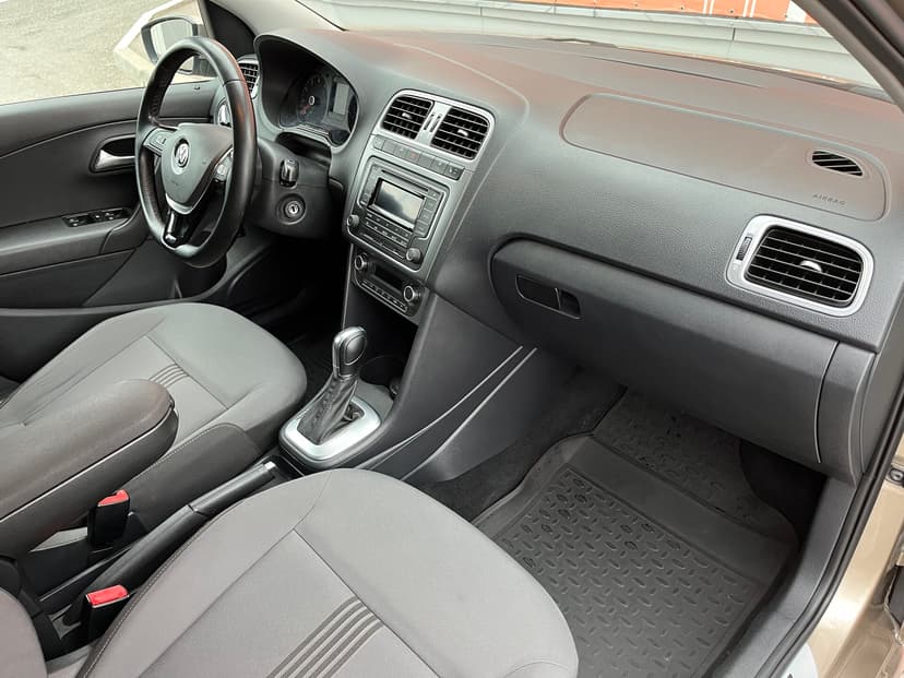 volkswagen-polo-2017-96-26