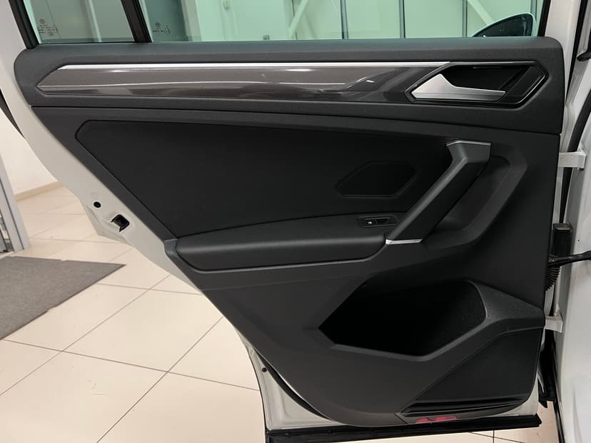 volkswagen-tiguan-2017-342-31