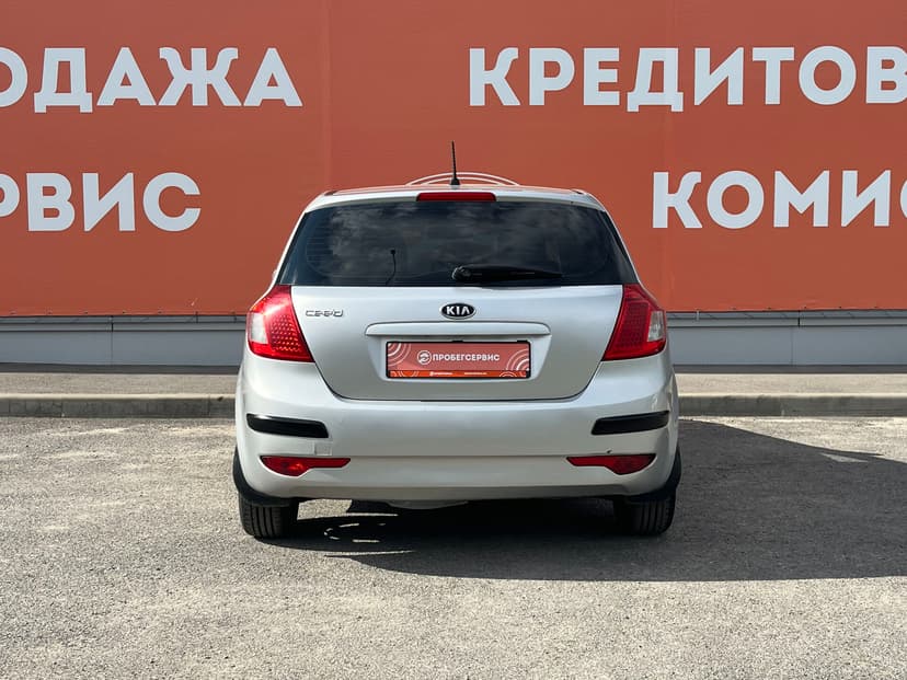 kia-ceed-2010-52-5