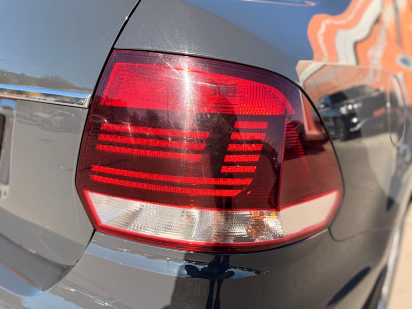 volkswagen-polo-2018-575-9