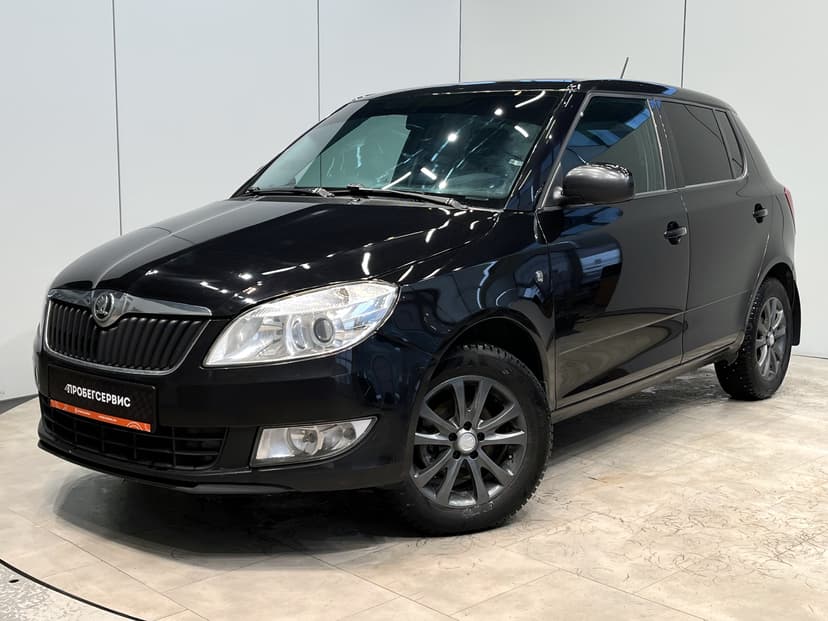skoda-fabia-2013-1173-0