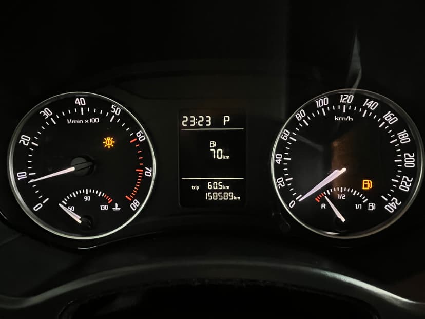 skoda-octavia-2011-1028-12