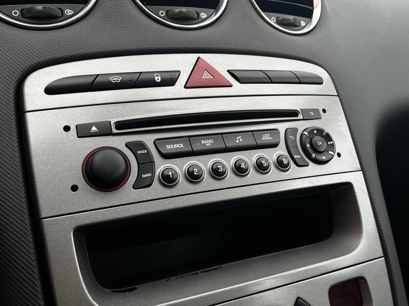 peugeot-408-2013-272-12