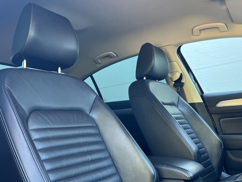 volkswagen-passat-2018-61-29