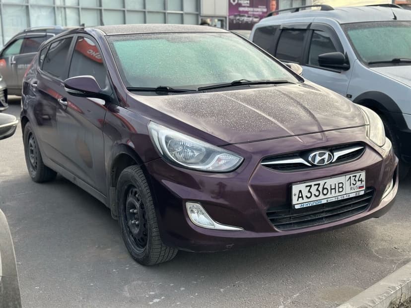 hyundai-solaris-2012-889-0