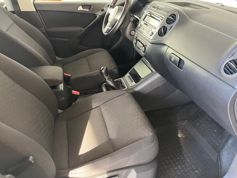 volkswagen-tiguan-2012-409-23