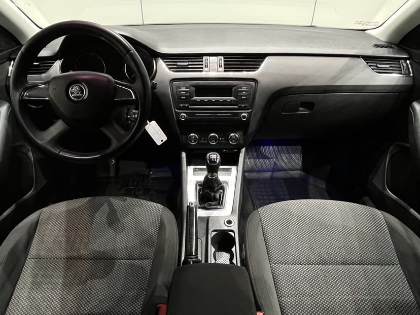 skoda-octavia-2014-1095-14