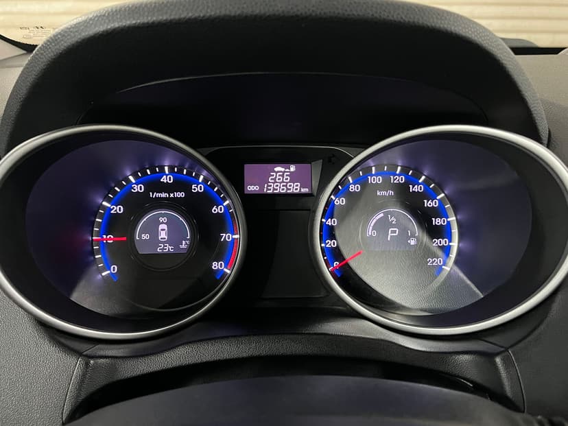 hyundai-ix35-2014-45-30