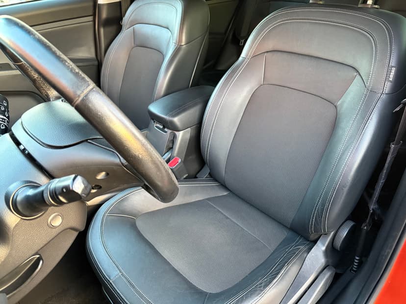 kia-sportage-2011-134-24