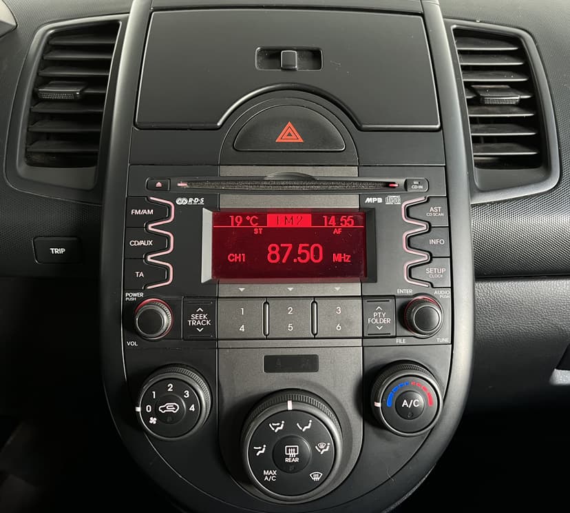 kia-soul-2011-1126-8