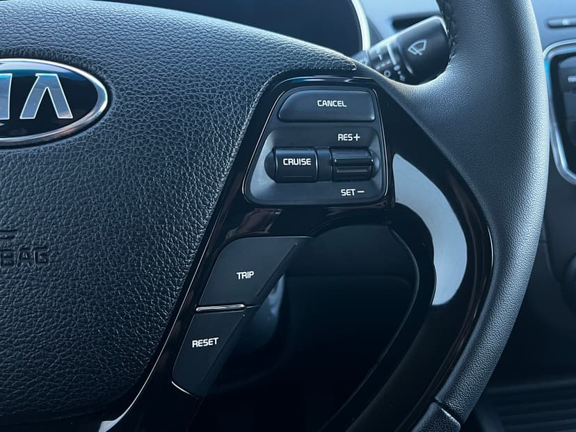 kia-cerato-2017-95-11