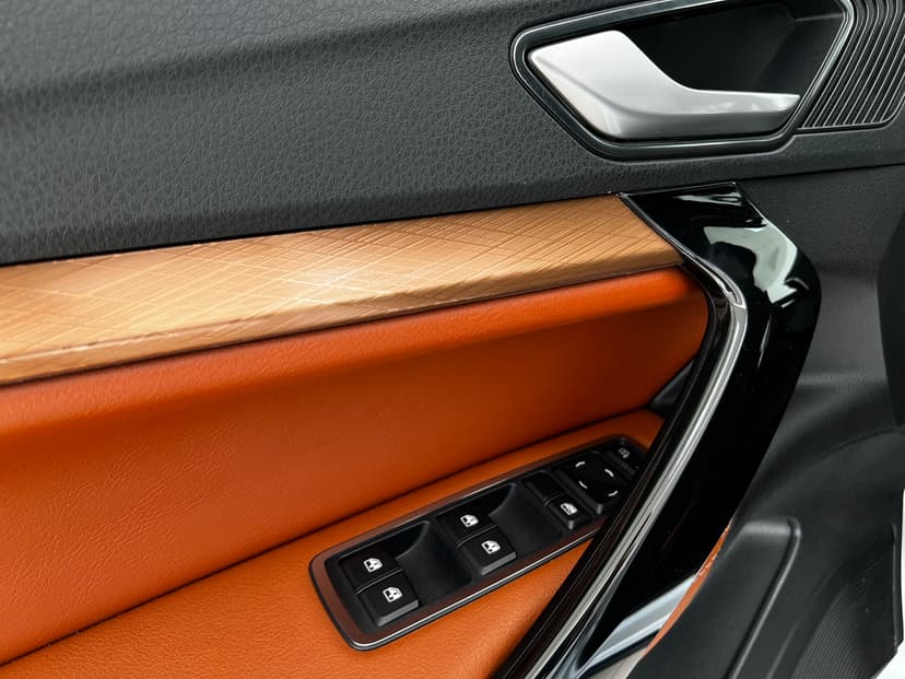 ваз (lada)-vesta cross-2024-1226-26