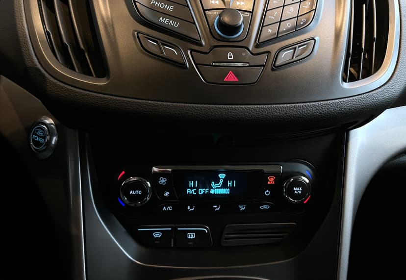 ford-kuga-2013-1108-14