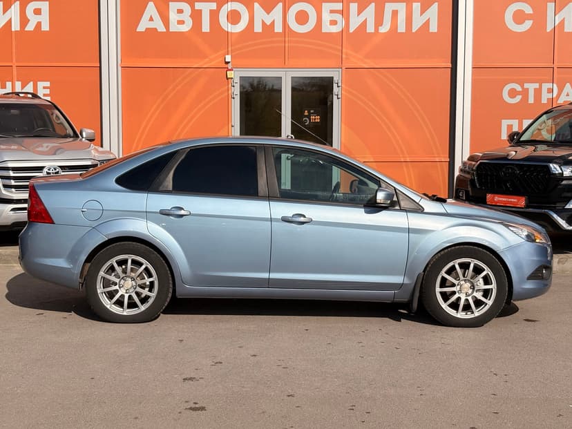 ford-focus-2008-323-3
