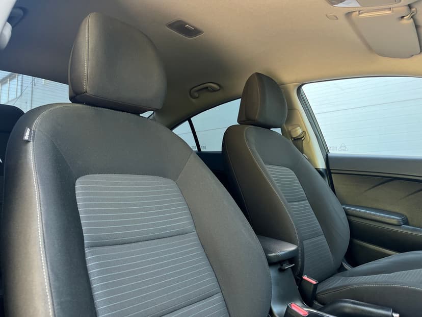 kia-cerato-2017-60-29