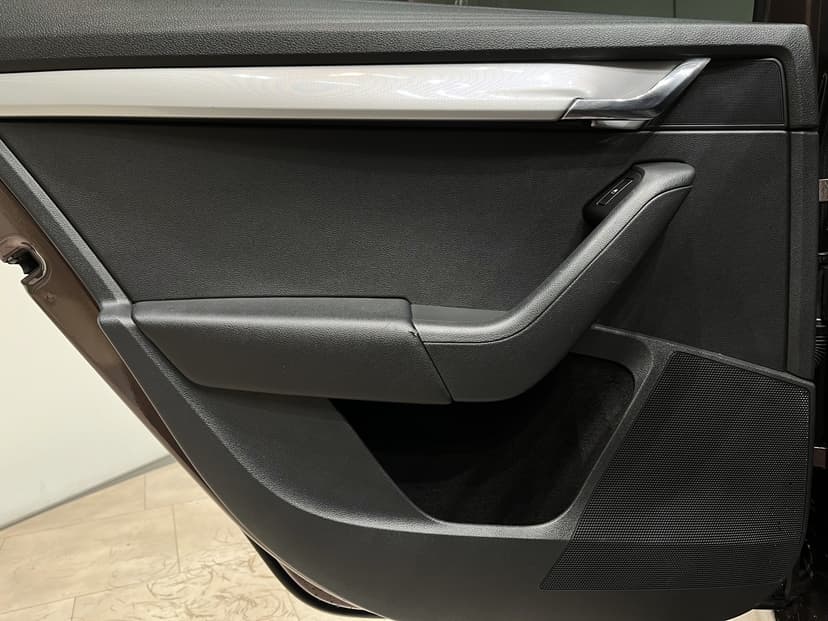 skoda-octavia-2015-1127-9