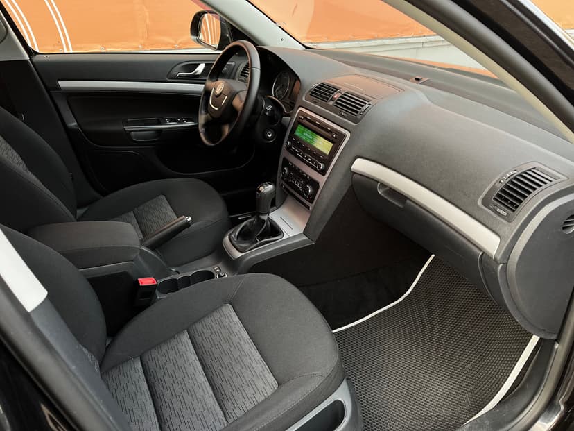 skoda-octavia-2012-549-27