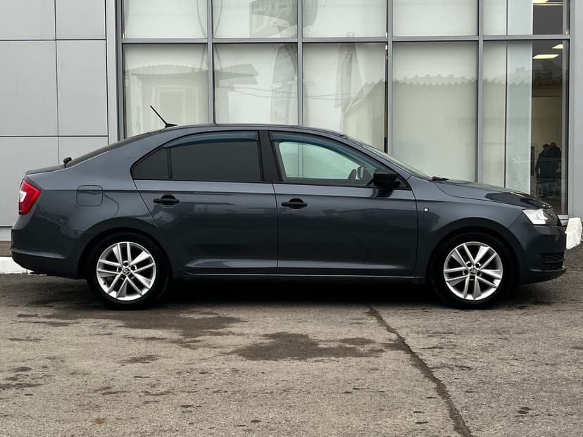 skoda-rapid-2016-725-3