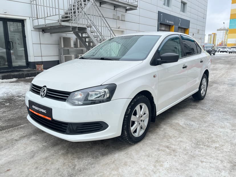 volkswagen-polo-2012-1138-0