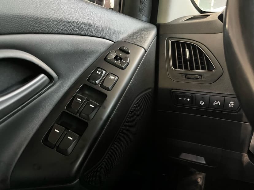 hyundai-ix35-2014-160-12
