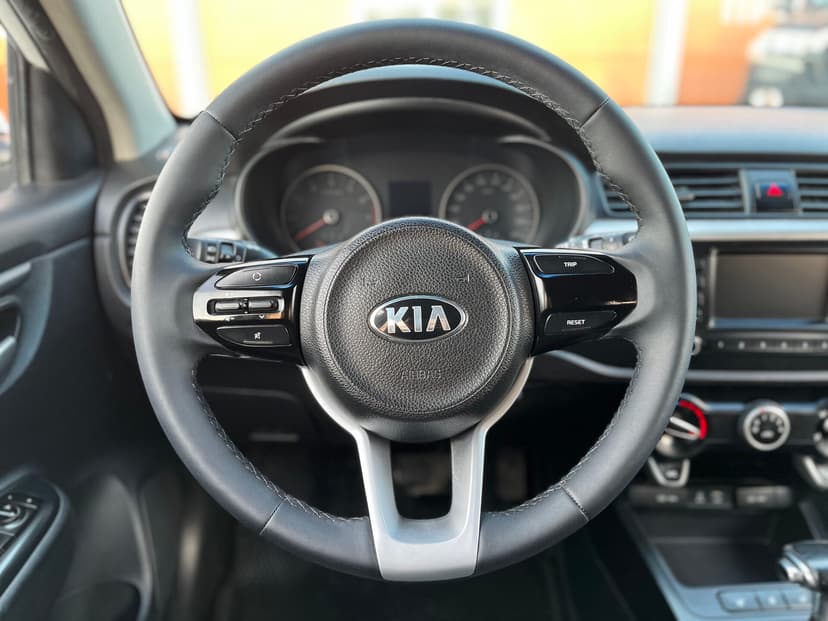 kia-rio x-line-2018-954-11