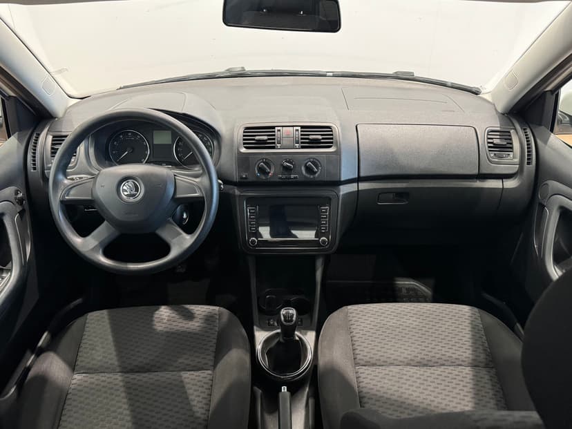 skoda-fabia-2013-620-11