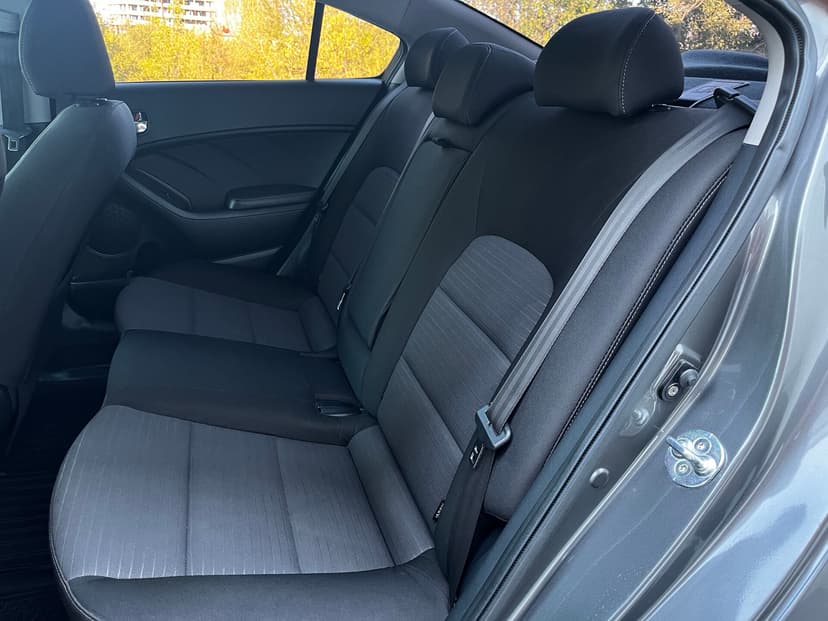 kia-cerato-2017-95-21