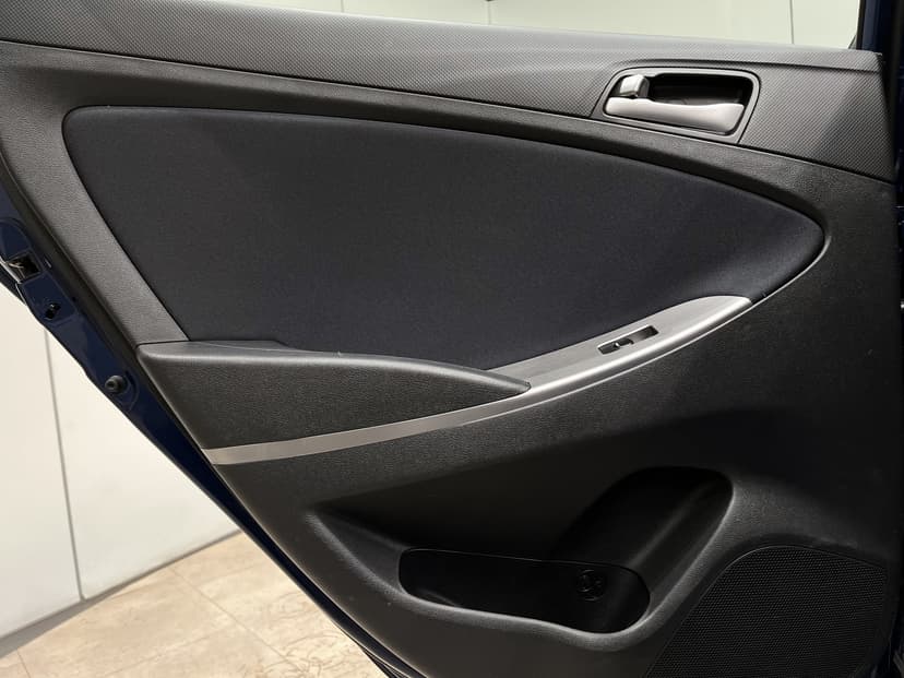 hyundai-solaris-2016-1145-6