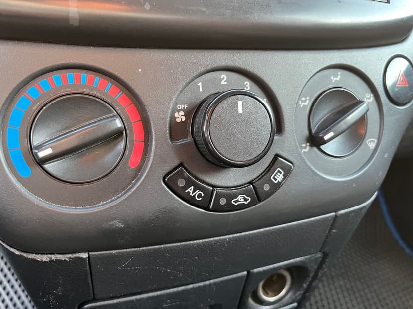 chevrolet-aveo-2011-209-14