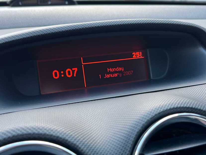 peugeot-308-2011-41-9