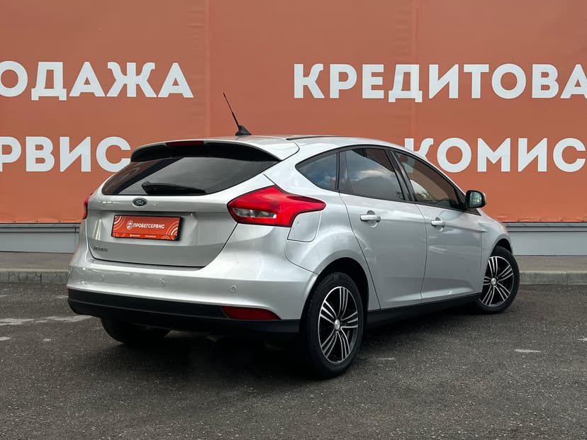 ford-focus-2017-345-4