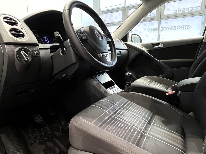 volkswagen-tiguan-2016-1152-15