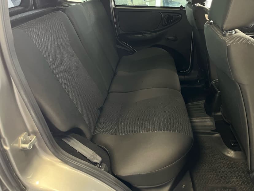 chevrolet-niva-2015-21-20