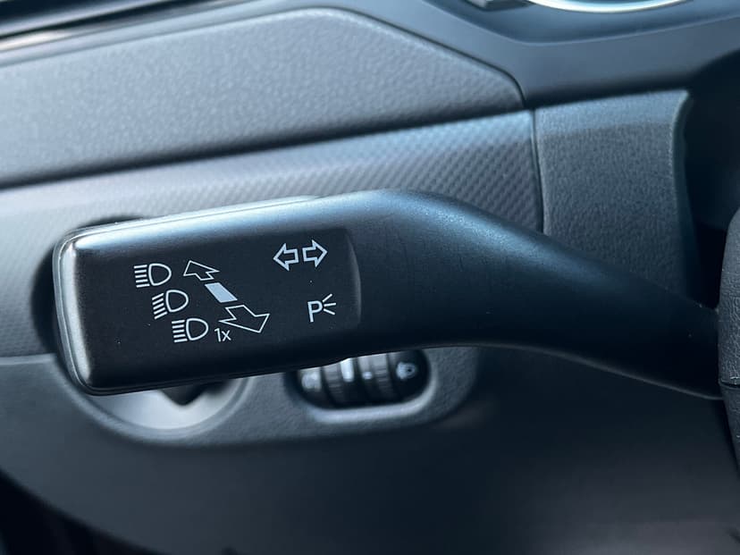 volkswagen-jetta-2015-390-9