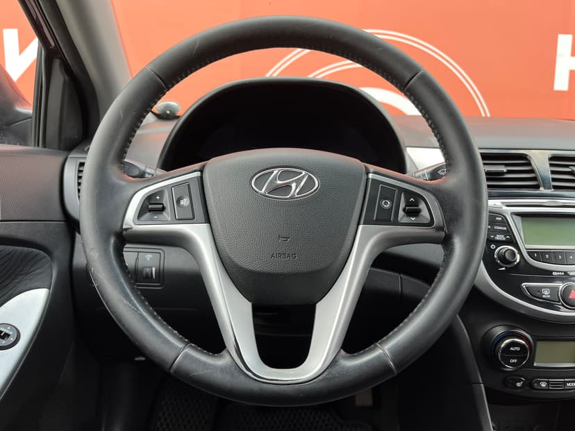 hyundai-solaris-2011-40-10