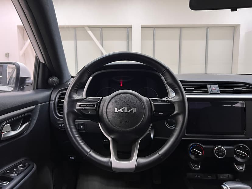 kia-rio-2022-299-14