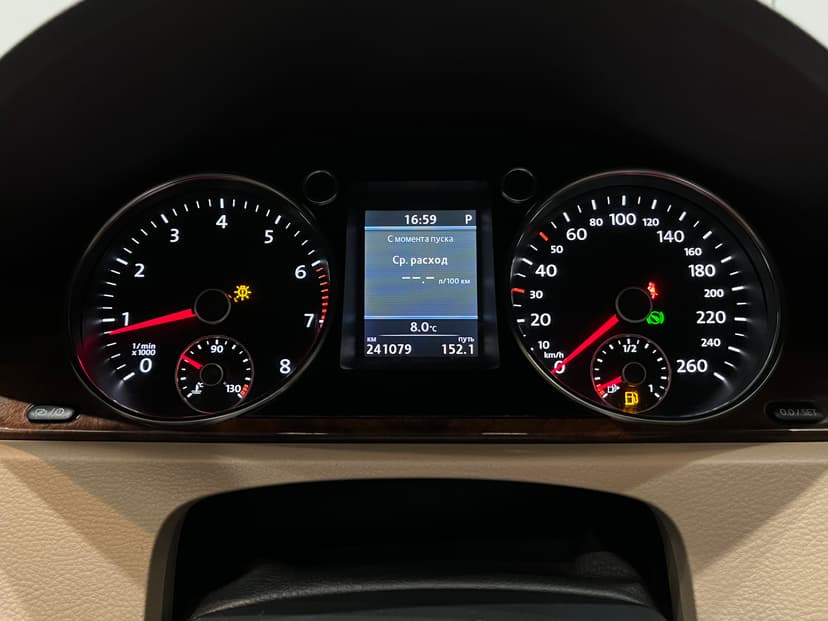 volkswagen-passat-2012-1214-18