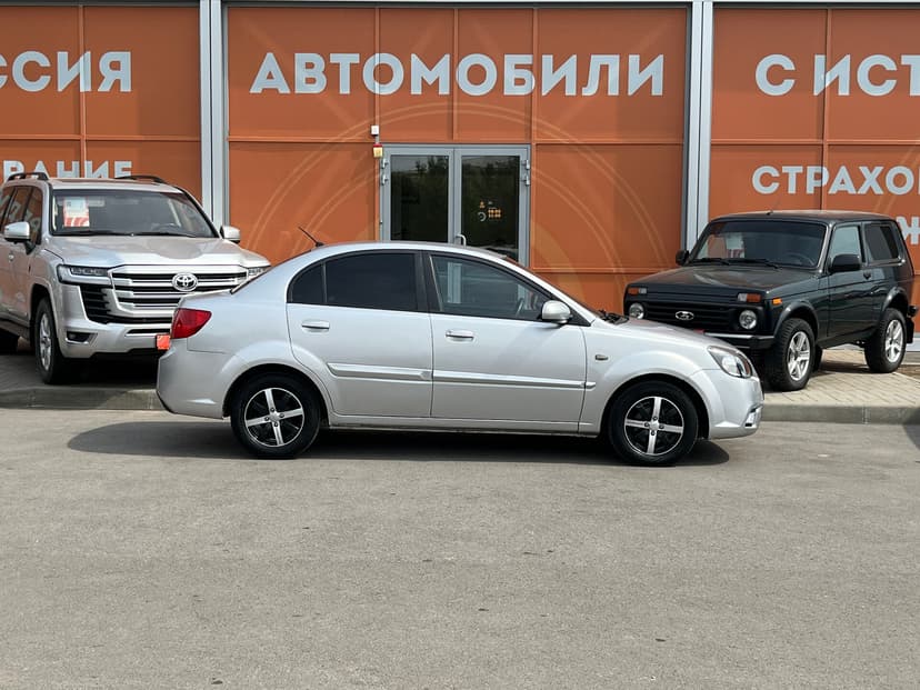 kia-rio-2010-188-3