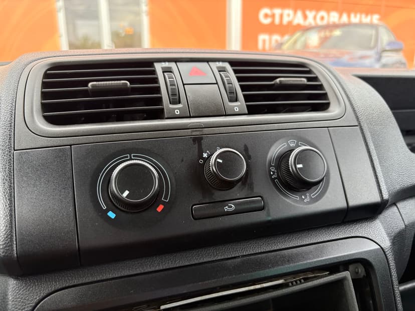 skoda-praktik-2008-229-13