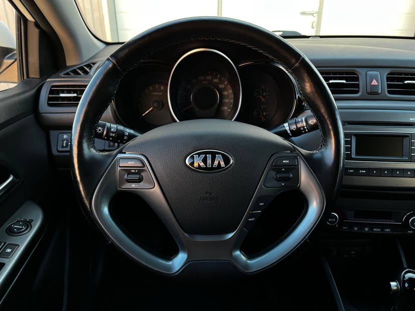 kia-rio-2016-556-9