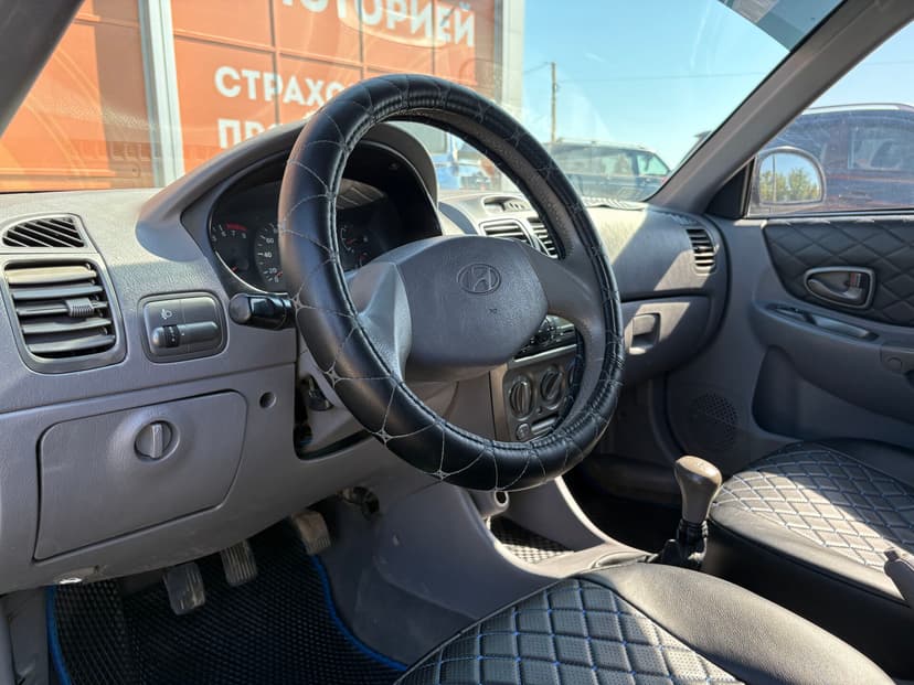 hyundai-accent-2005-220-18