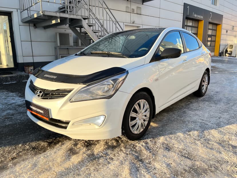 hyundai-solaris-2015-1125-0