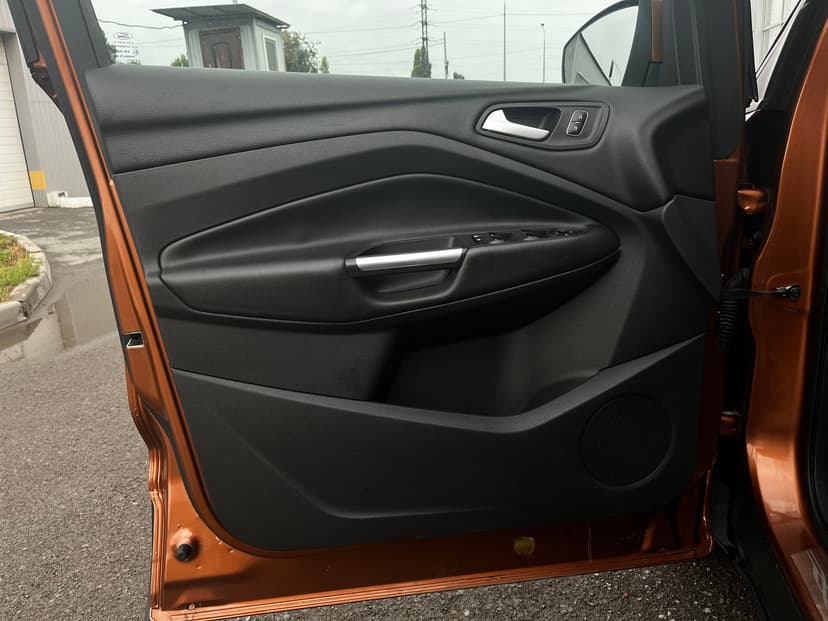 ford-kuga-2016-477-20