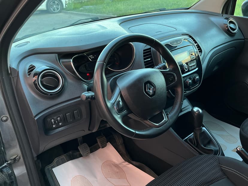 renault-kaptur-2017-32-16