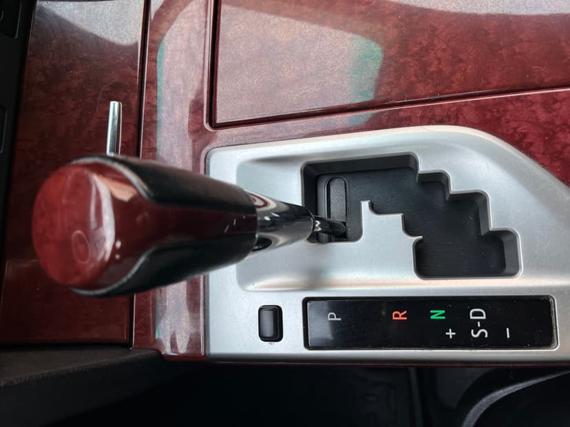 toyota-camry-2014-568-16