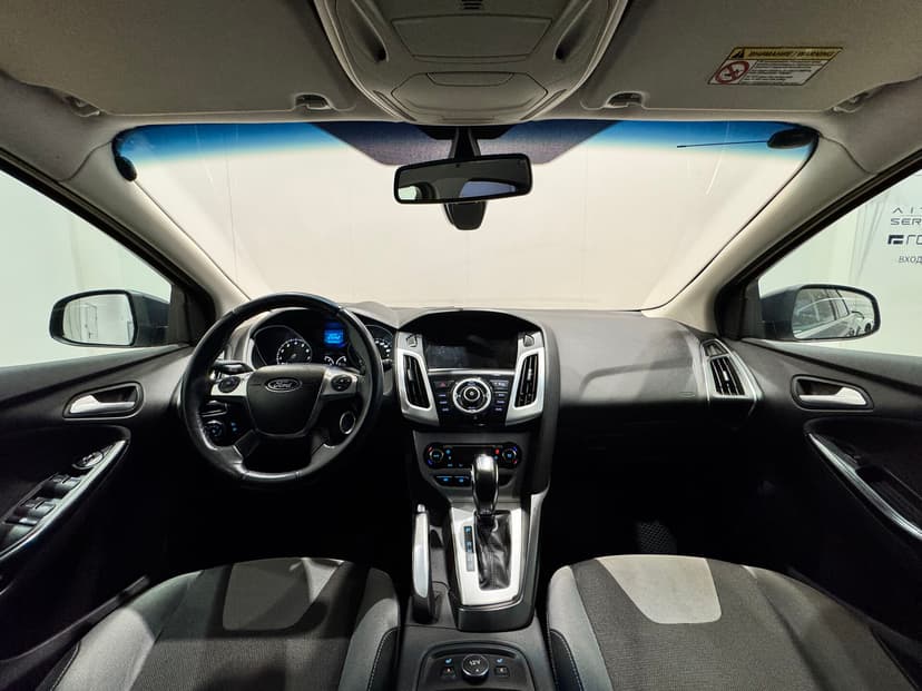 ford-focus-2011-966-18