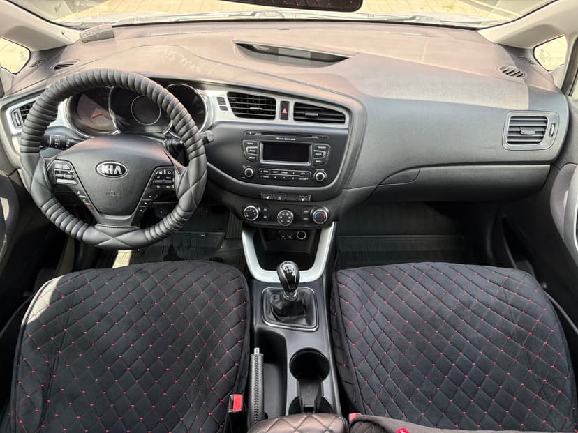 kia-ceed-2013-175-10