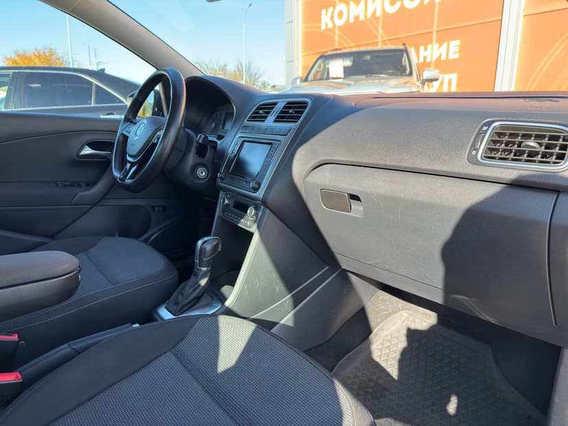 volkswagen-polo-2018-575-25